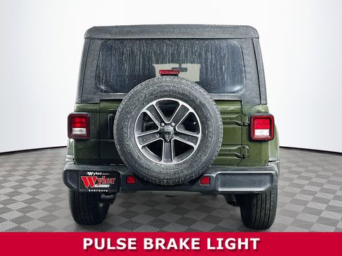 Used 2023 Jeep Wrangler Unlimited Sahara w/ Cold Weather Group AWD/4WD image 26