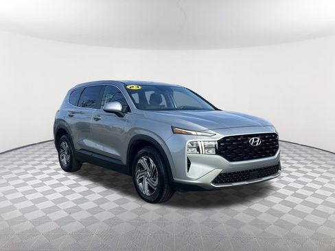 Used 2023 Hyundai Santa Fe SE image 4