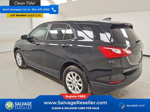 Used 2020 Chevrolet Equinox LS w/ LS Convenience Package FWD image 3