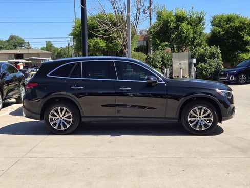 Used 2025 Mercedes-Benz GLC 300 image 7