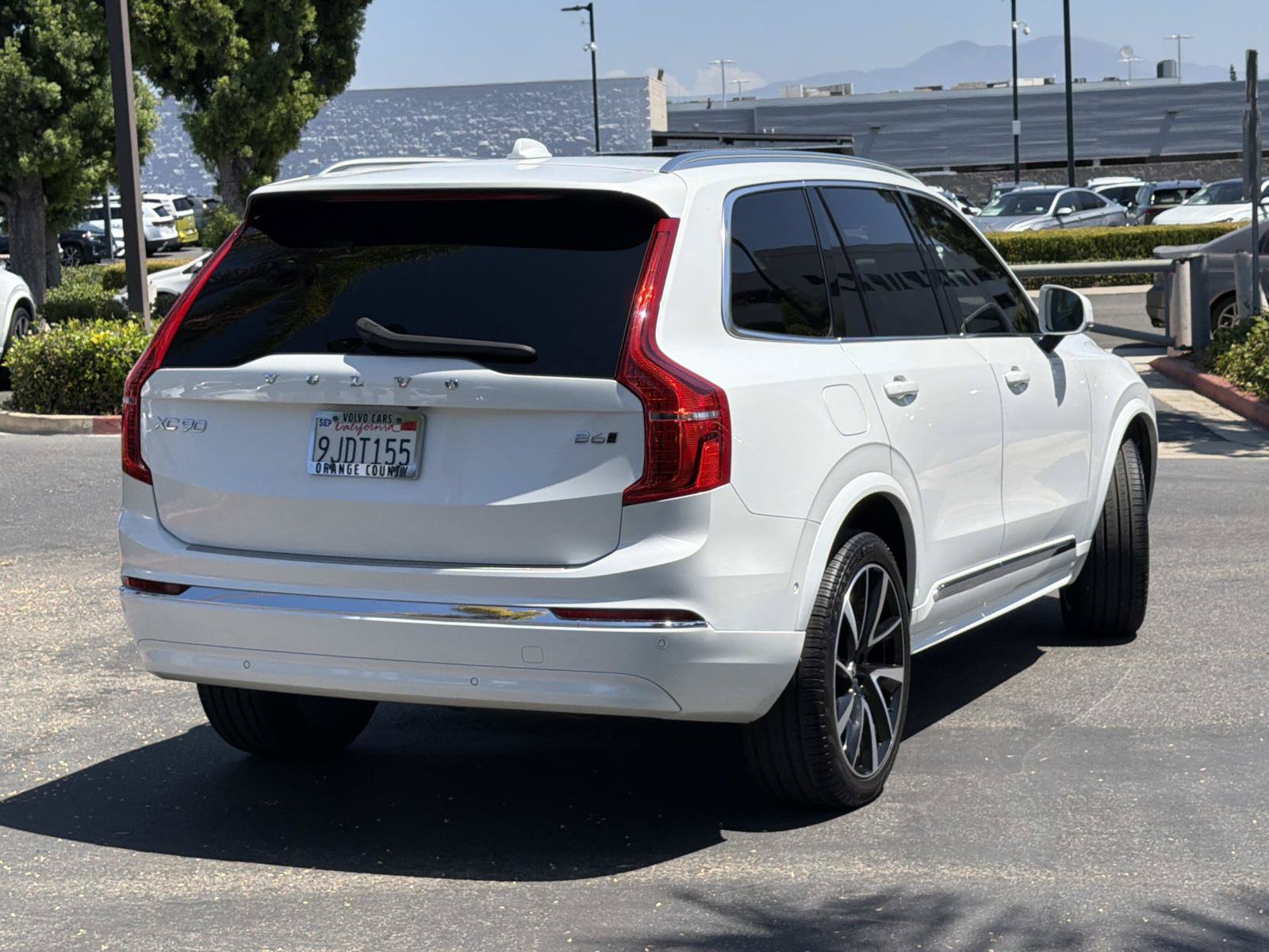 Certified 2024 Volvo XC90 B6 Ultimate AWD/4WD image 5