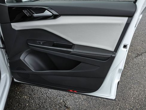 New 2026 Volkswagen Taos S AWD/4WD image 40