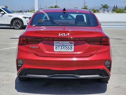 Used 2022 Kia Forte LXS w/ LXS Technology Package FWD image 16