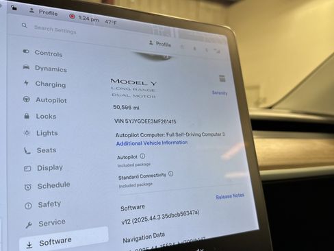 Used 2021 Tesla Model Y Long Range image 8