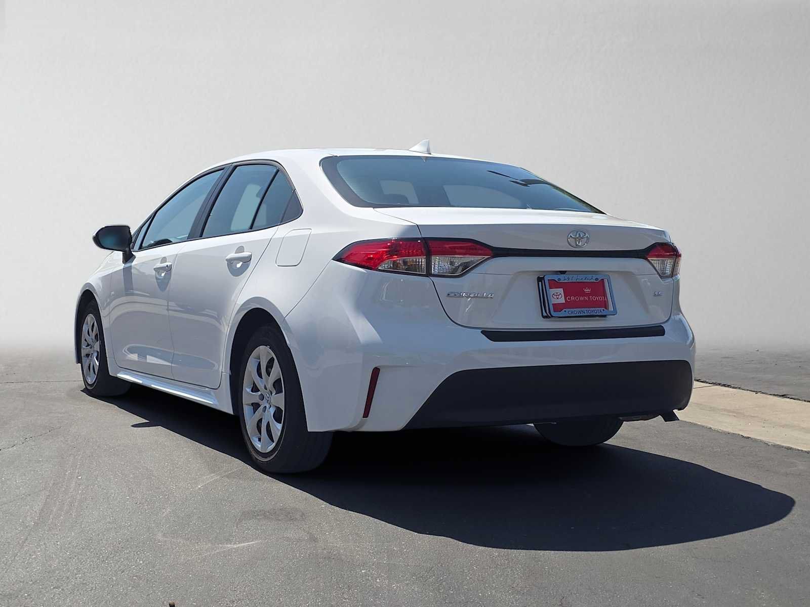 Certified 2026 Toyota Corolla LE FWD image 5