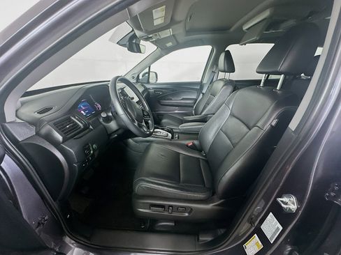 Used 2022 Honda Pilot Touring image 13