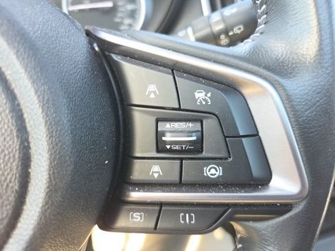 Used 2023 Subaru Forester Premium AWD/4WD image 5