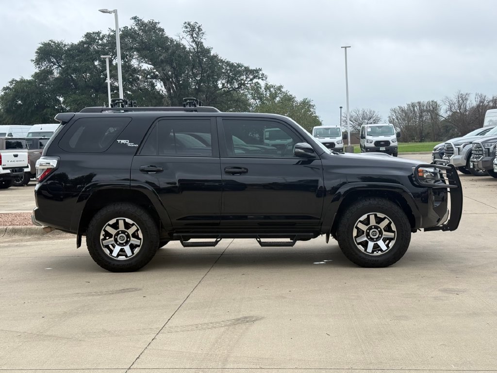 Used 2021 Toyota 4Runner TRD Off-Road Premium w/ Moonroof Package AWD/4WD image 5