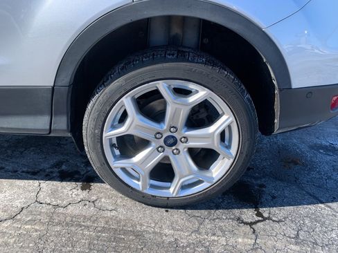 Used 2019 Ford Escape Titanium image 11