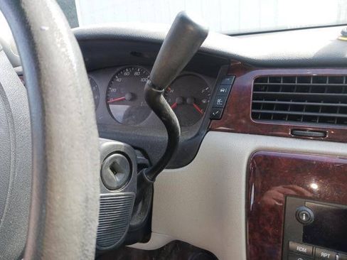 Used 2008 Chevrolet Impala LT FWD image 36