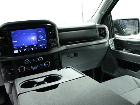 Used 2025 Ford F150 XLT w/ Equipment Group 301A Standard AWD/4WD image 19