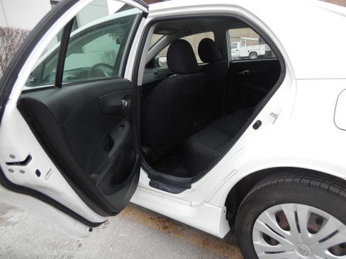 Used 2009 Toyota Corolla S image 28