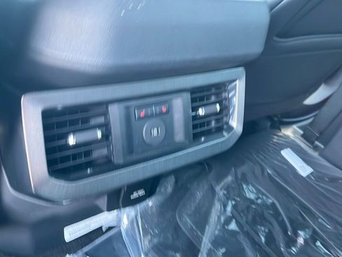 Used 2025 Ford F350 Platinum image 35