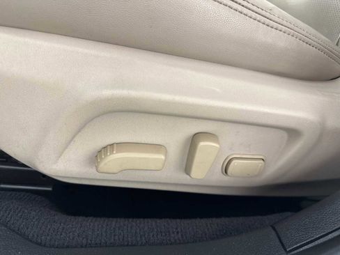 Used 2018 Subaru Outback 2.5i Limited image 16