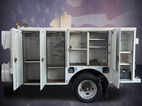 Used 2014 Ford F550 4x4 Crew Cab Super Duty image 19