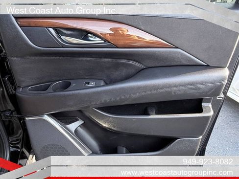 Used 2018 Cadillac Escalade ESV Luxury RWD image 16