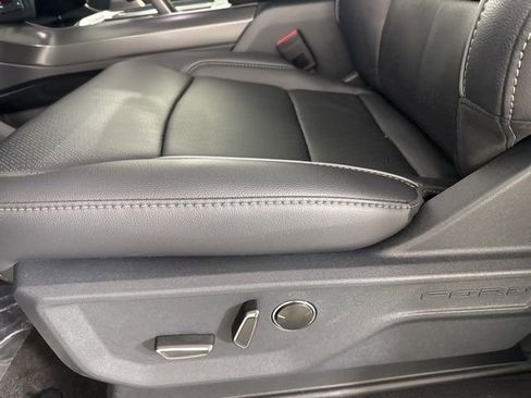 New 2025 Ford F150 Lariat w/ Equipment Group 502A High image 17