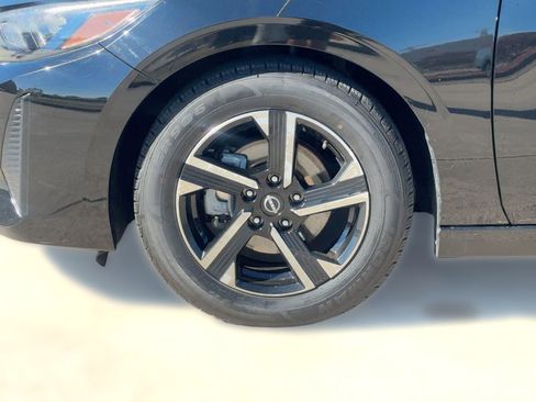 Used 2024 Nissan Sentra SV image 12