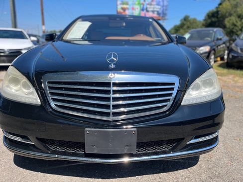 Used 2010 Mercedes-Benz S 550 4MATIC image 2