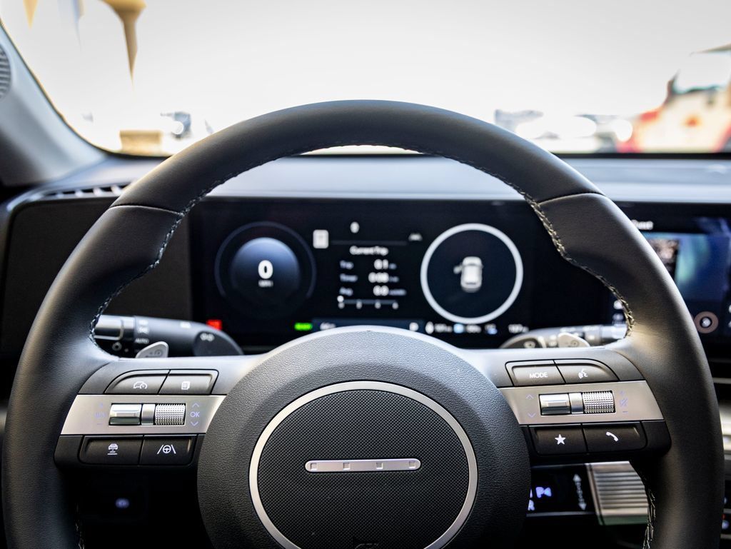 New 2025 Hyundai Kona SEL FWD image 18