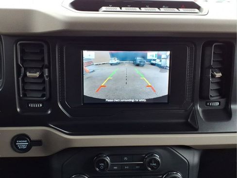 Used 2021 Ford Bronco Big Bend w/ Sasquatch Package image 25