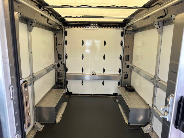 Used 2024 Chevrolet Brightdrop 400 w/ Commercial Equipment Package AWD/4WD image 28