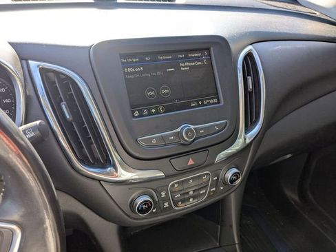 Used 2019 Chevrolet Equinox LT image 22