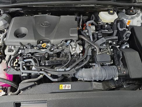 Used 2025 Toyota Camry LE FWD image 12