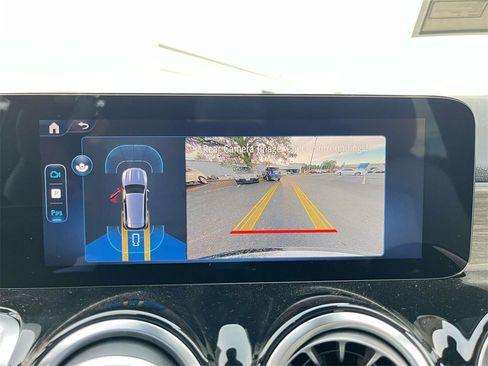 New 2026 Mercedes-Benz GLB 250 4MATIC image 18