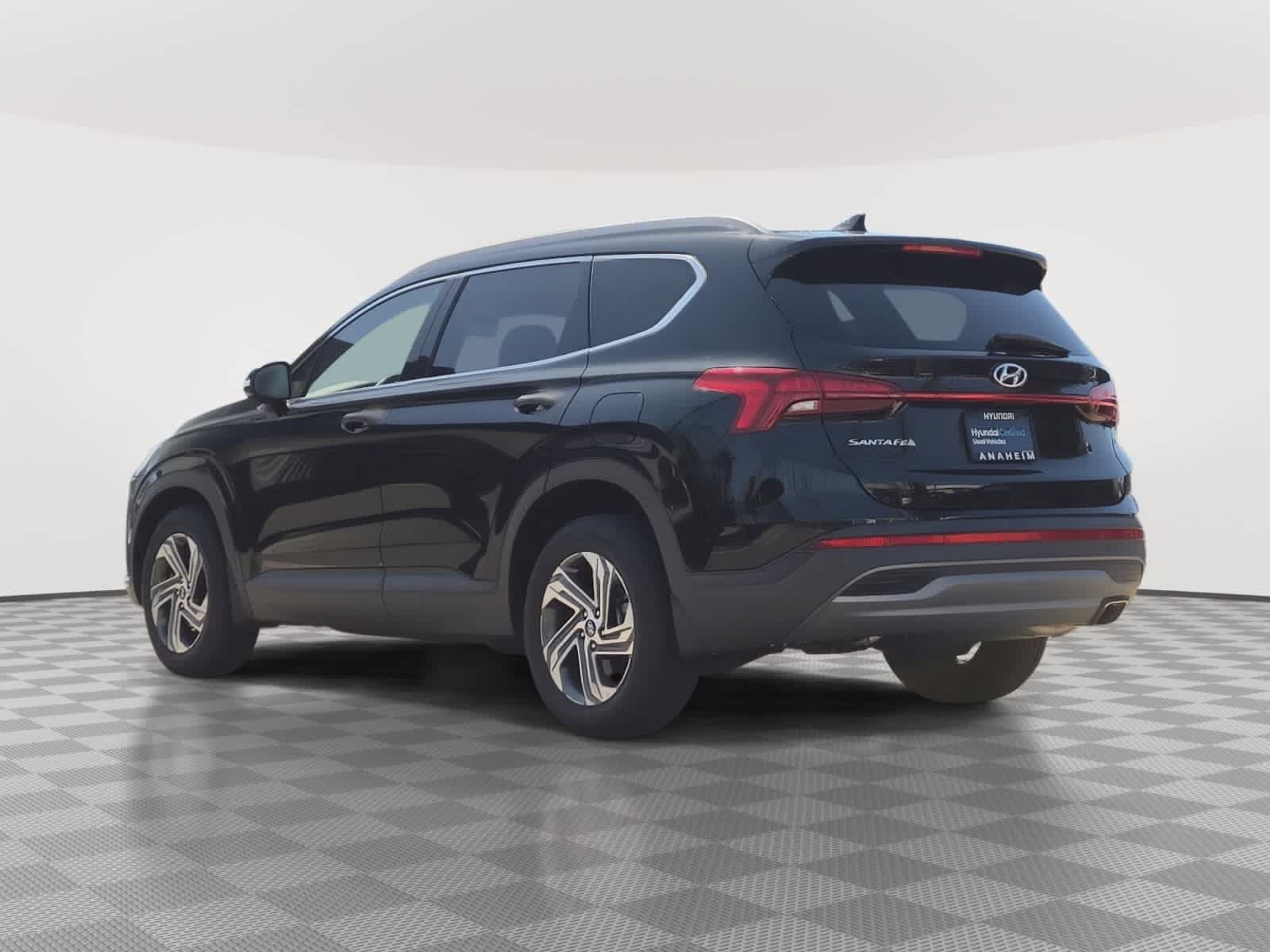 Used 2023 Hyundai Santa Fe SEL FWD image 9