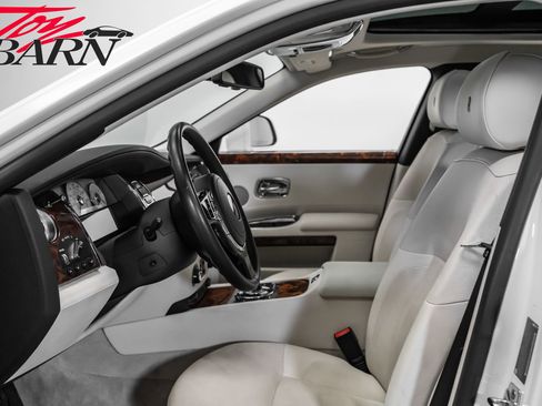 Used 2012 Rolls-Royce Ghost Extended Wheelbase image 27
