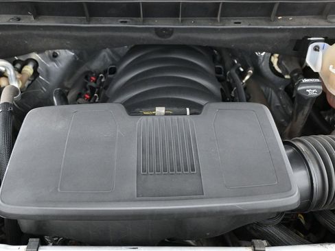 Used 2023 Chevrolet Tahoe LT image 43