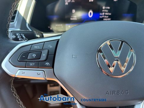 Certified 2023 Volkswagen Tiguan SE R-Line AWD/4WD image 13