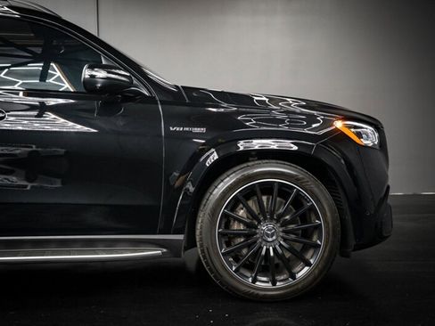 Used 2024 Mercedes-Benz GLS 63 AMG 4MATIC image 11
