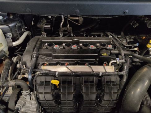 Used 2019 Dodge Journey SE FWD image 30