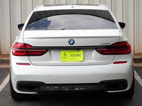 Used 2019 BMW 740i w/ M Sport Package RWD image 53