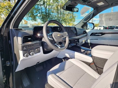 New 2026 Chevrolet Suburban Premier w/ Sun And Tow Package image 11