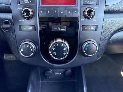 Used 2012 Kia Forte EX image 26
