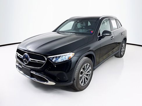 Used 2024 Mercedes-Benz GLC 300 4MATIC image 4