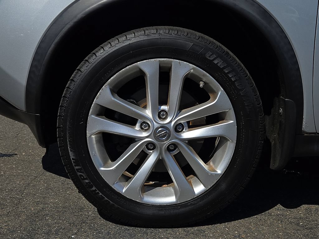 Used 2013 Nissan Juke SV AWD/4WD image 9