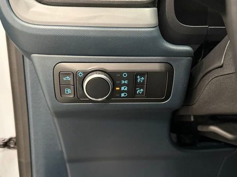 New 2026 Ford Maverick XL FWD image 15