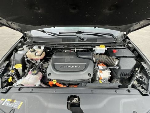 Used 2022 Chrysler Pacifica Limited FWD image 21