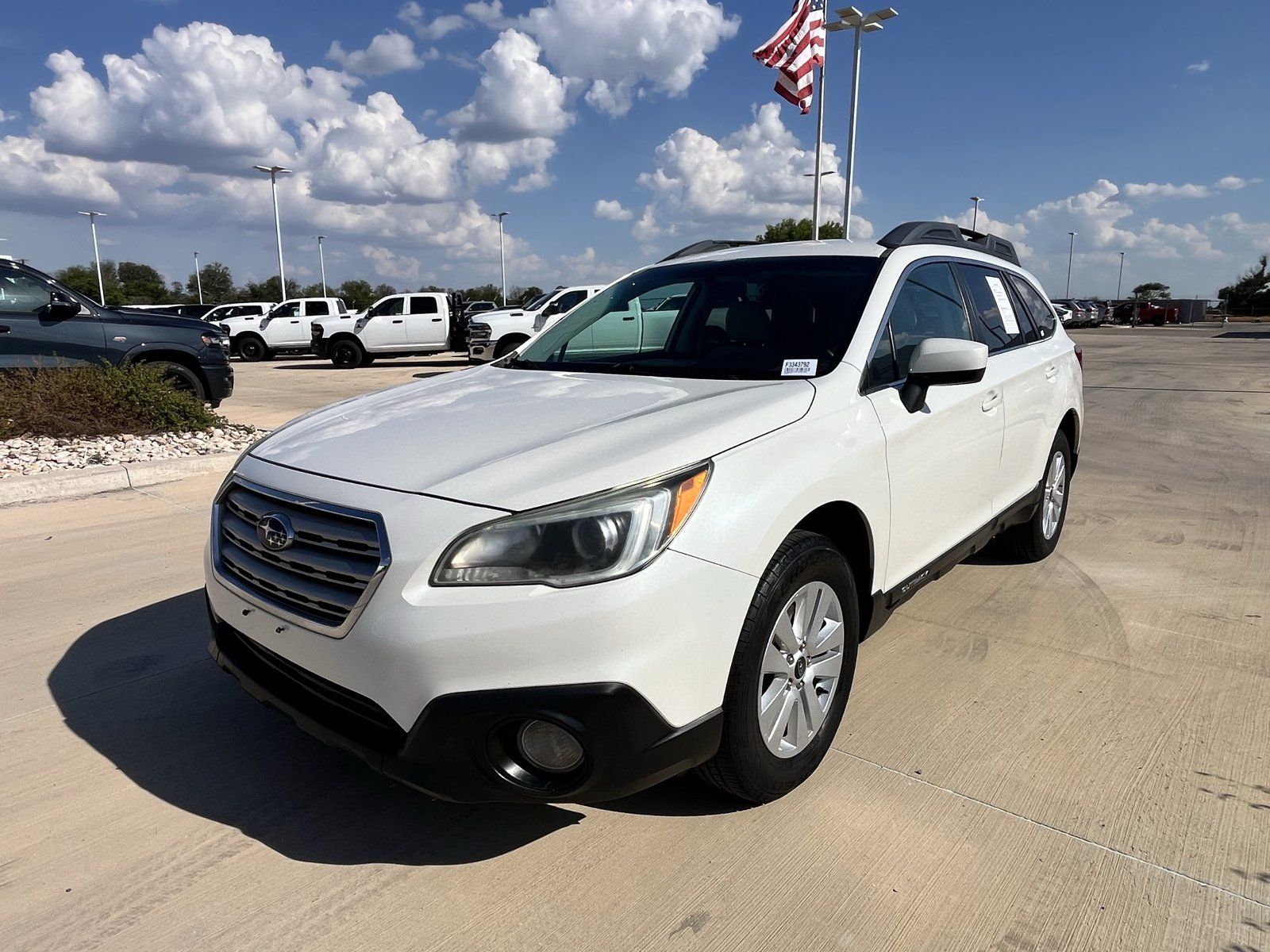 Used 2015 Subaru Outback 2.5i Premium AWD/4WD image 7