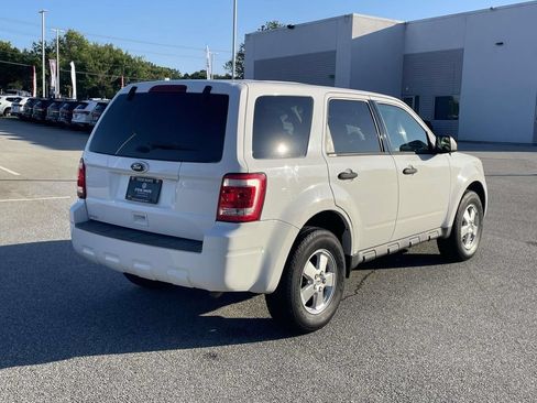 Used 2012 Ford Escape XLS AWD/4WD image 7