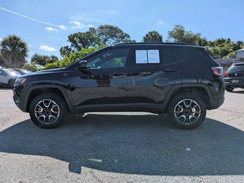 Used 2024 Jeep Compass Trailhawk AWD/4WD image 8