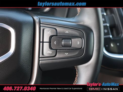 Used 2024 GMC Yukon AT4 w/ Technology Package AWD/4WD image 29