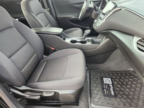 Used 2024 Chevrolet Malibu LT image 16