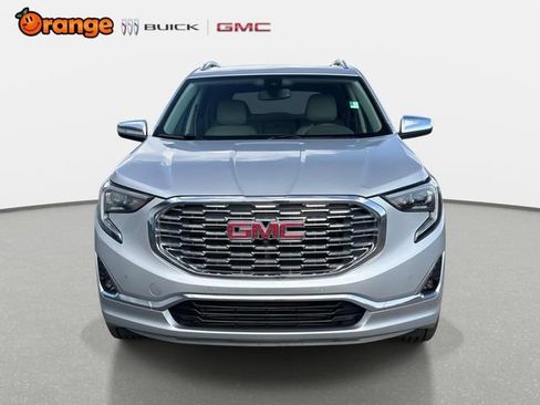 Used 2018 GMC Terrain Denali w/ Advanced Safety Package FWD image 8