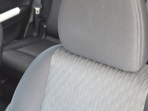 Used 2017 Nissan Rogue SV FWD image 10