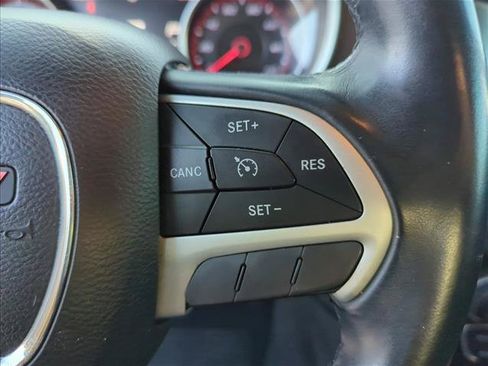 Used 2016 Dodge Charger SXT RWD image 17